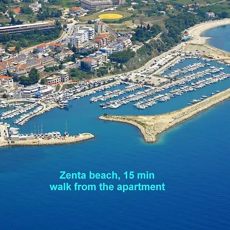 Cozy Apt Within Walk Distance To Center And Beach * Split