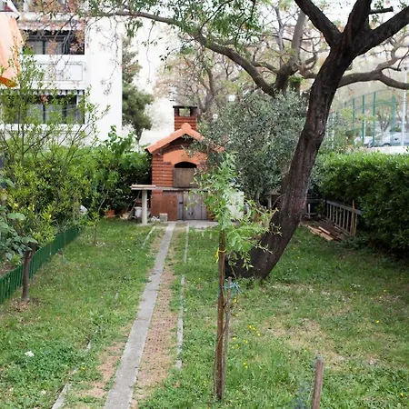 Cozy Apt Within Walk Distance To Center And Beach Apartment Split